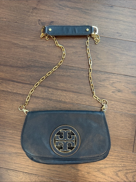 Tory Burch Handbags - Tory Burch Black Leather Crossbody with Gold-Tone Logo and Chain - C39-182